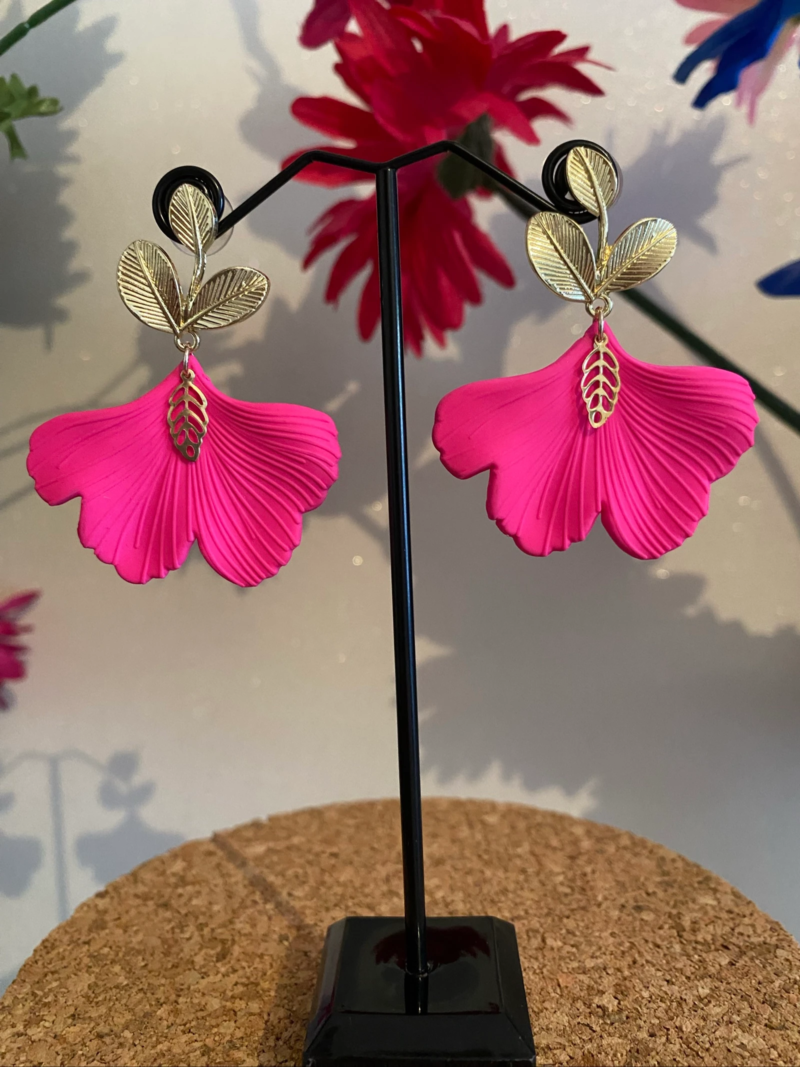 Boucles d’oreilles feuille de Gingko fuchsia